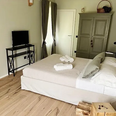 Bed & Breakfast Casale 325